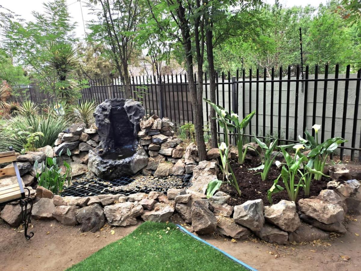 Hoopoe Haven Guest House Chartwell ภายนอก รูปภาพ