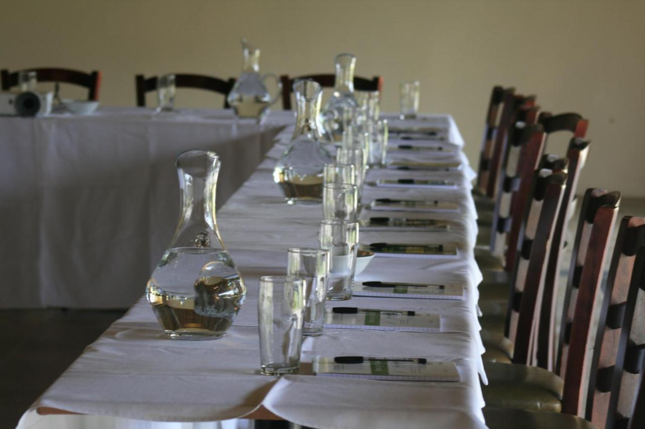 Hoopoe Haven Guest House Chartwell ภายนอก รูปภาพ